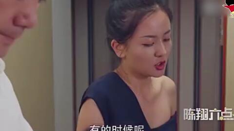 老大和大嫂吃瓜事件视频,视频内容引发热议