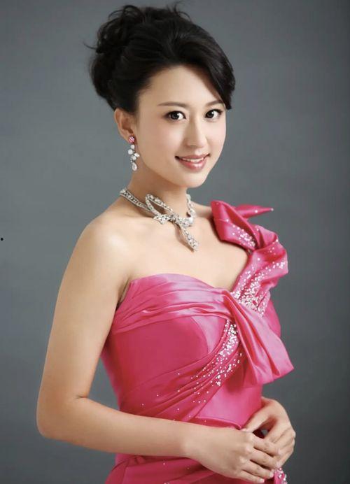 主持人梅姑娘吃瓜视频大全,揭秘娱乐圈幕后故事