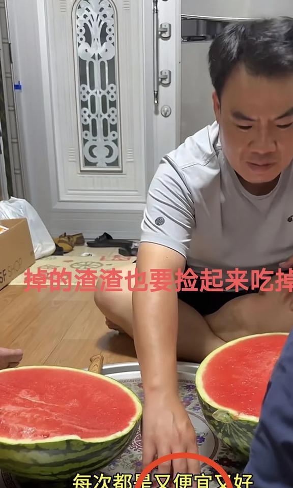 吃瓜博主妈妈吃瓜视频,揭秘娱乐圈幕后故事