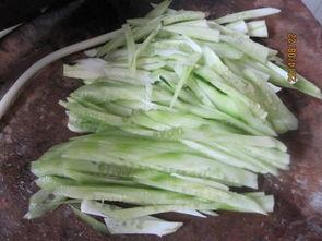 吃瓜长条怎么做视频的,制作吃瓜长条视频的创意指南