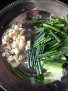 土瓜可以拌辣椒吃吗视频,美味碰撞的视觉盛宴